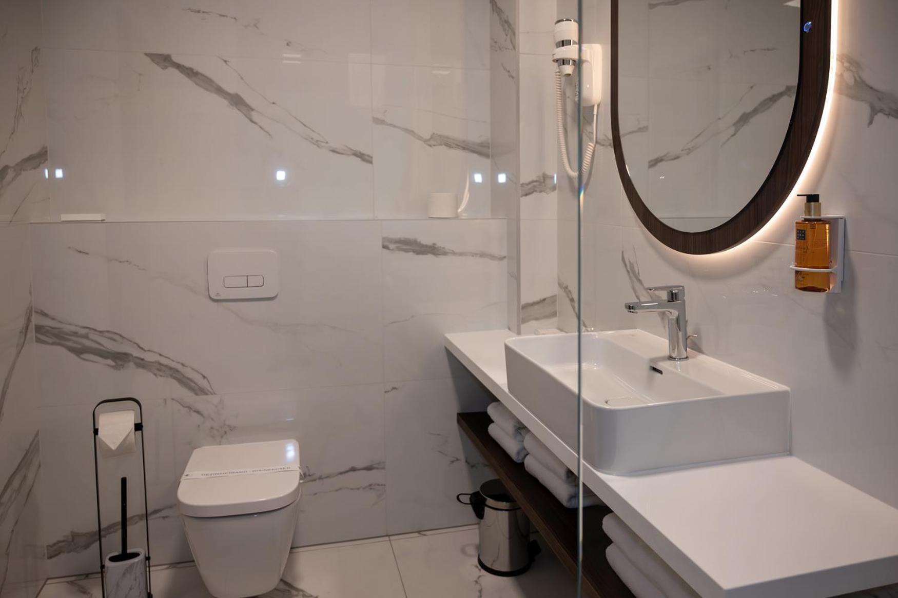 Diamond Hotel Zagreb Bagian luar foto