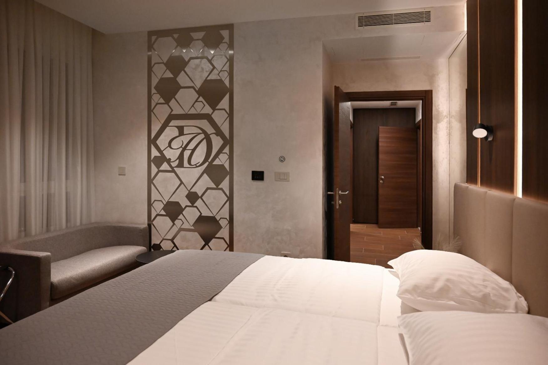 Diamond Hotel Zagreb Bagian luar foto